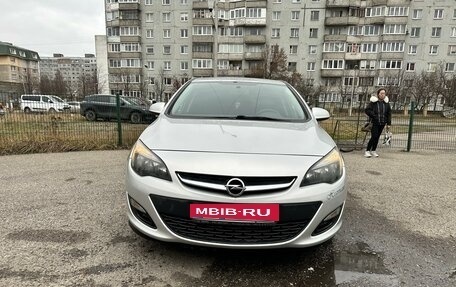 Opel Astra J, 2014 год, 1 070 000 рублей, 2 фотография