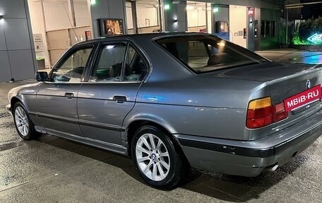 BMW 5 серия, 1989 год, 370 000 рублей, 6 фотография