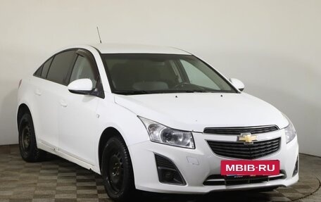 Chevrolet Cruze II, 2013 год, 699 000 рублей, 3 фотография