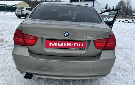 BMW 3 серия, 2010 год, 1 100 000 рублей, 3 фотография