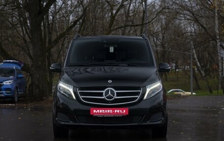 Mercedes-Benz V-Класс, 2018 год, 6 500 000 рублей, 2 фотография