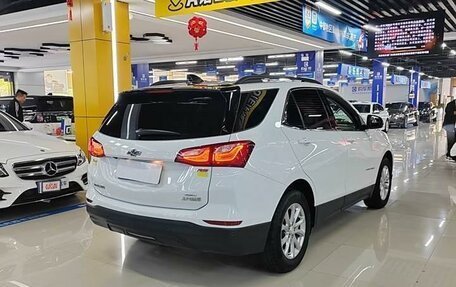 Chevrolet Equinox III, 2021 год, 1 600 000 рублей, 6 фотография