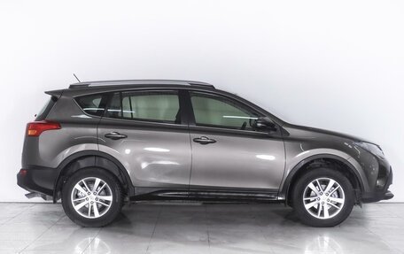 Toyota RAV4, 2015 год, 2 199 000 рублей, 5 фотография