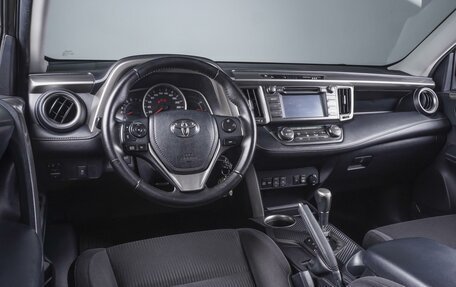 Toyota RAV4, 2015 год, 2 199 000 рублей, 6 фотография