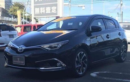 Toyota Auris II, 2018 год, 1 400 002 рублей, 2 фотография