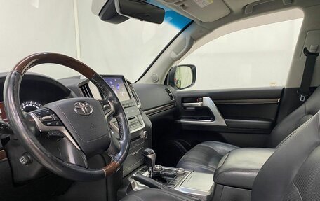 Toyota Land Cruiser 200, 2015 год, 5 624 000 рублей, 13 фотография