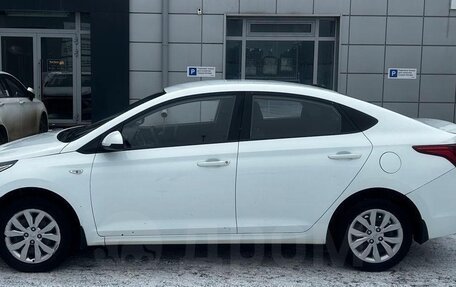 Hyundai Solaris II рестайлинг, 2017 год, 850 000 рублей, 3 фотография