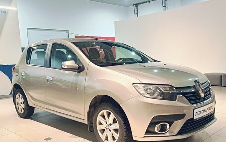 Renault Sandero II рестайлинг, 2019 год, 1 197 000 рублей, 3 фотография