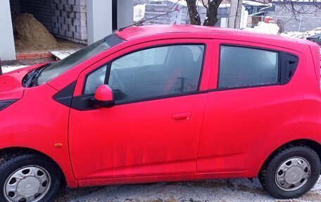 Chevrolet Spark III, 2011 год, 650 000 рублей, 2 фотография