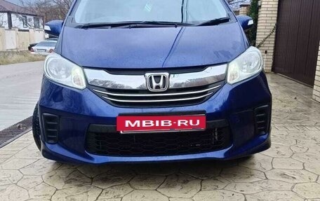 Honda Freed I, 2014 год, 1 250 000 рублей, 2 фотография