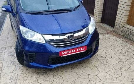 Honda Freed I, 2014 год, 1 250 000 рублей, 22 фотография