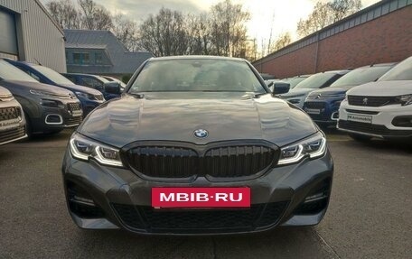 BMW 3 серия, 2021 год, 3 640 000 рублей, 2 фотография