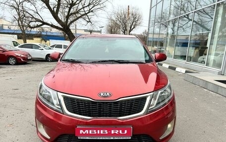 KIA Rio III рестайлинг, 2015 год, 1 049 000 рублей, 7 фотография