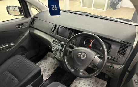 Toyota ISis I, 2010 год, 1 379 000 рублей, 11 фотография