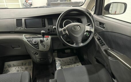 Toyota ISis I, 2010 год, 1 379 000 рублей, 15 фотография