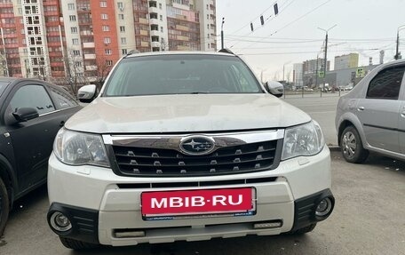 Subaru Forester, 2012 год, 1 550 000 рублей, 2 фотография