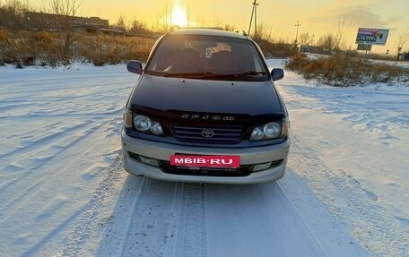 Toyota Ipsum II, 1997 год, 495 000 рублей, 2 фотография