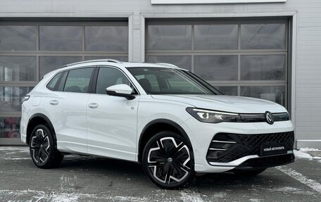 Volkswagen Tiguan, 2024 год, 5 950 000 рублей, 4 фотография