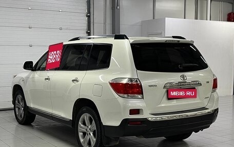 Toyota Highlander III, 2011 год, 2 149 000 рублей, 6 фотография