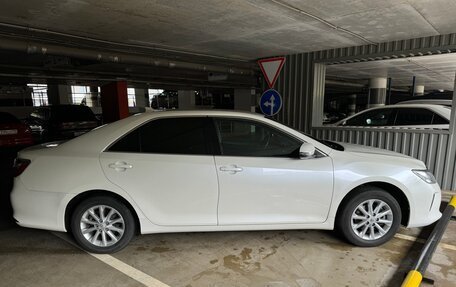 Toyota Camry, 2018 год, 2 530 000 рублей, 3 фотография