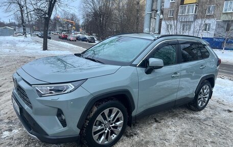 Toyota RAV4, 2020 год, 4 000 000 рублей, 4 фотография