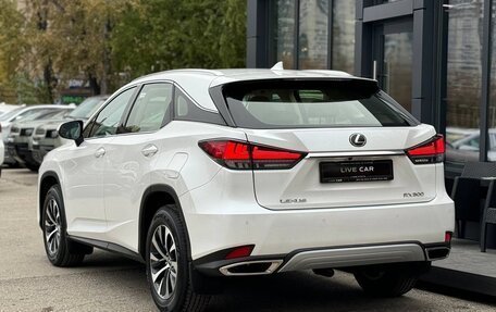 Lexus RX IV рестайлинг, 2022 год, 7 100 000 рублей, 4 фотография