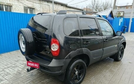 Chevrolet Niva I рестайлинг, 2017 год, 800 000 рублей, 2 фотография