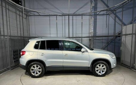 Volkswagen Tiguan I, 2010 год, 949 000 рублей, 4 фотография