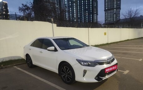 Toyota Camry, 2017 год, 2 500 000 рублей, 3 фотография