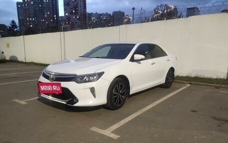 Toyota Camry, 2017 год, 2 500 000 рублей, 10 фотография