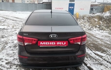 KIA Rio III рестайлинг, 2015 год, 980 000 рублей, 5 фотография