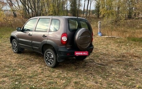 Chevrolet Niva I рестайлинг, 2018 год, 695 000 рублей, 14 фотография