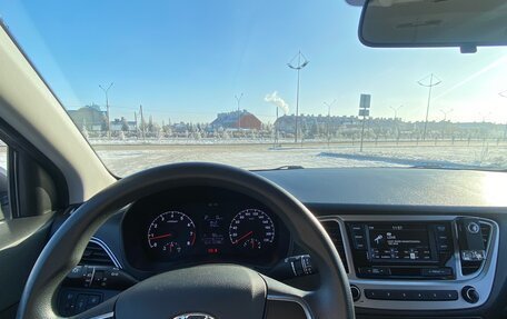 Hyundai Solaris II рестайлинг, 2019 год, 1 500 000 рублей, 3 фотография