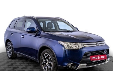 Mitsubishi Outlander III рестайлинг 3, 2014 год, 1 650 000 рублей, 3 фотография