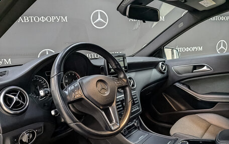 Mercedes-Benz A-Класс, 2015 год, 1 950 000 рублей, 15 фотография