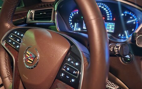 Cadillac SRX II рестайлинг, 2013 год, 1 890 000 рублей, 18 фотография