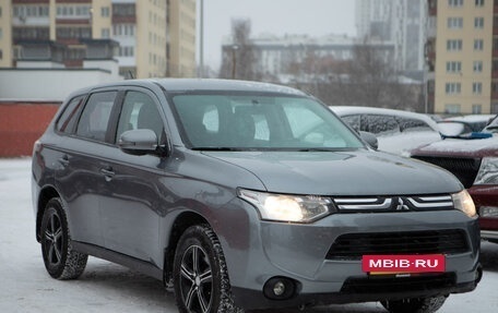 Mitsubishi Outlander III рестайлинг 3, 2012 год, 1 470 000 рублей, 4 фотография