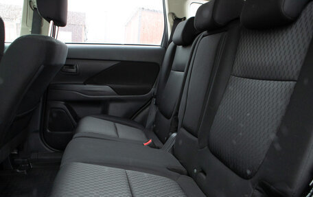 Mitsubishi Outlander III рестайлинг 3, 2012 год, 1 470 000 рублей, 10 фотография