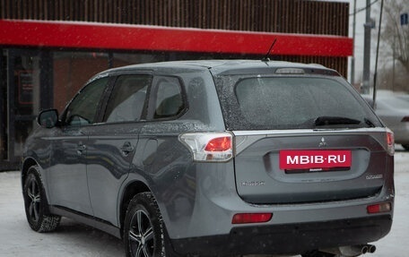 Mitsubishi Outlander III рестайлинг 3, 2012 год, 1 470 000 рублей, 7 фотография