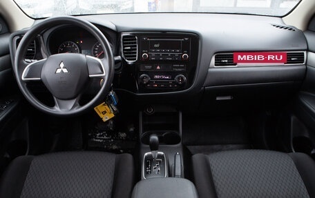 Mitsubishi Outlander III рестайлинг 3, 2012 год, 1 470 000 рублей, 11 фотография