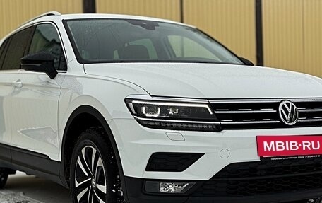 Volkswagen Tiguan II, 2020 год, 2 999 000 рублей, 2 фотография