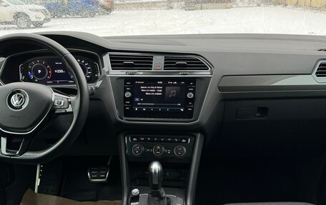 Volkswagen Tiguan II, 2020 год, 2 999 000 рублей, 19 фотография