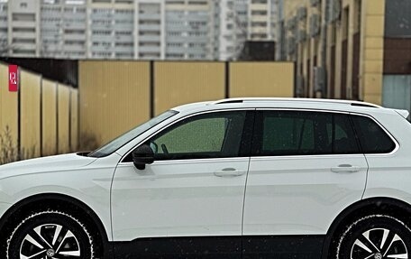 Volkswagen Tiguan II, 2020 год, 2 999 000 рублей, 14 фотография