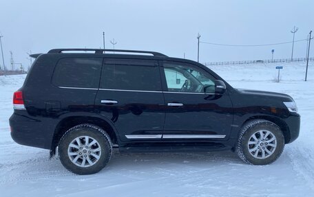 Toyota Land Cruiser 200, 2019 год, 8 800 000 рублей, 3 фотография