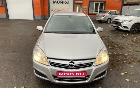 Opel Astra H, 2008 год, 650 000 рублей, 3 фотография