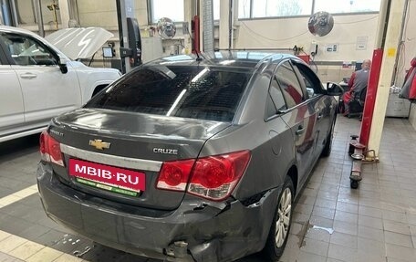 Chevrolet Cruze II, 2010 год, 697 000 рублей, 6 фотография