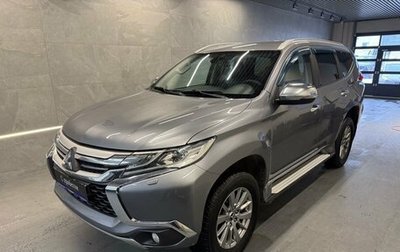 Mitsubishi Pajero Sport III рестайлинг, 2017 год, 2 349 000 рублей, 1 фотография