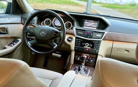 Mercedes-Benz E-Класс, 2009 год, 1 350 000 рублей, 24 фотография