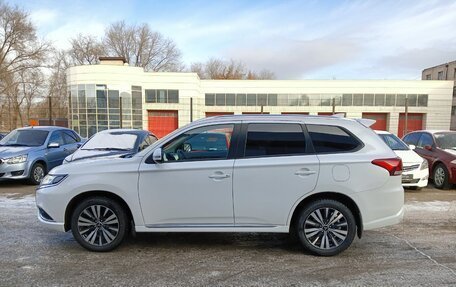 Mitsubishi Outlander III рестайлинг 3, 2022 год, 2 930 000 рублей, 2 фотография