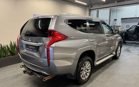 Mitsubishi Pajero Sport III рестайлинг, 2017 год, 2 349 000 рублей, 4 фотография